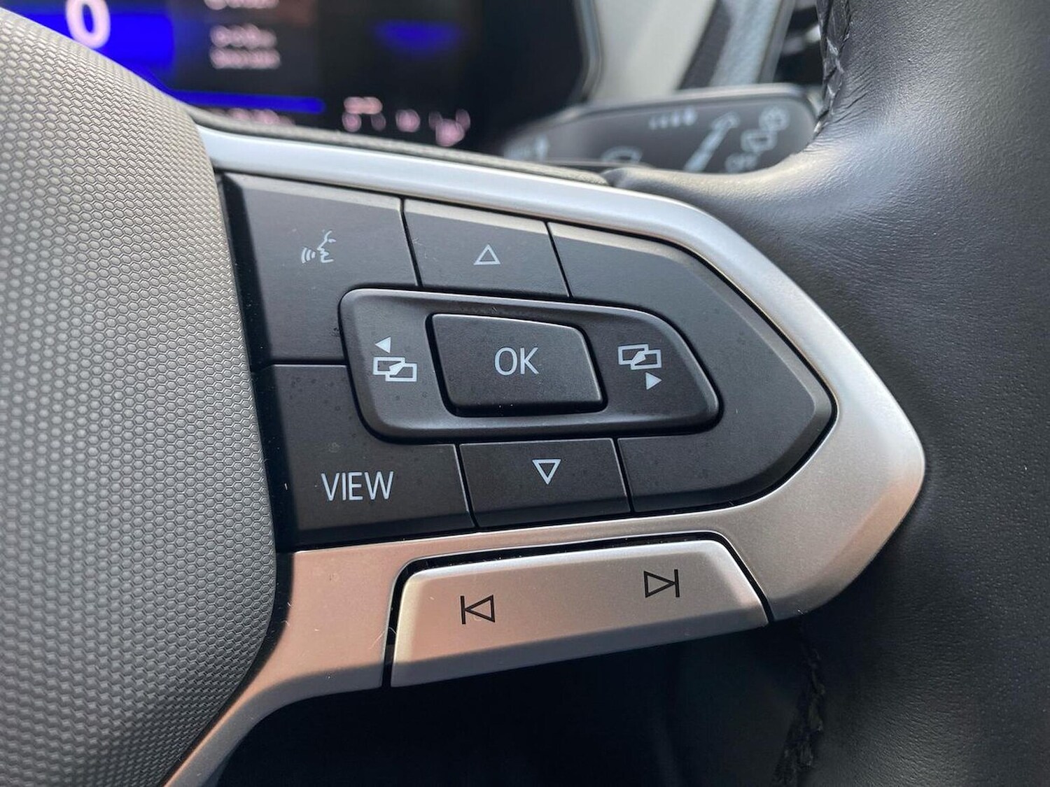 Used Volkswagen T-Cross 2024 for sale - 76177180: Photo 26