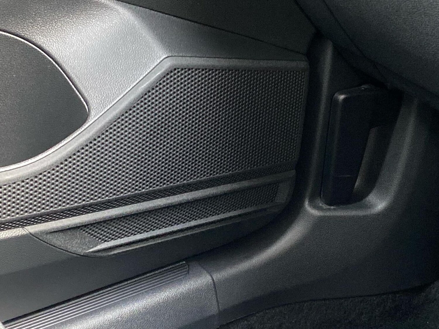 Used Volkswagen T-Cross 2024 for sale - 76177180: Photo 30