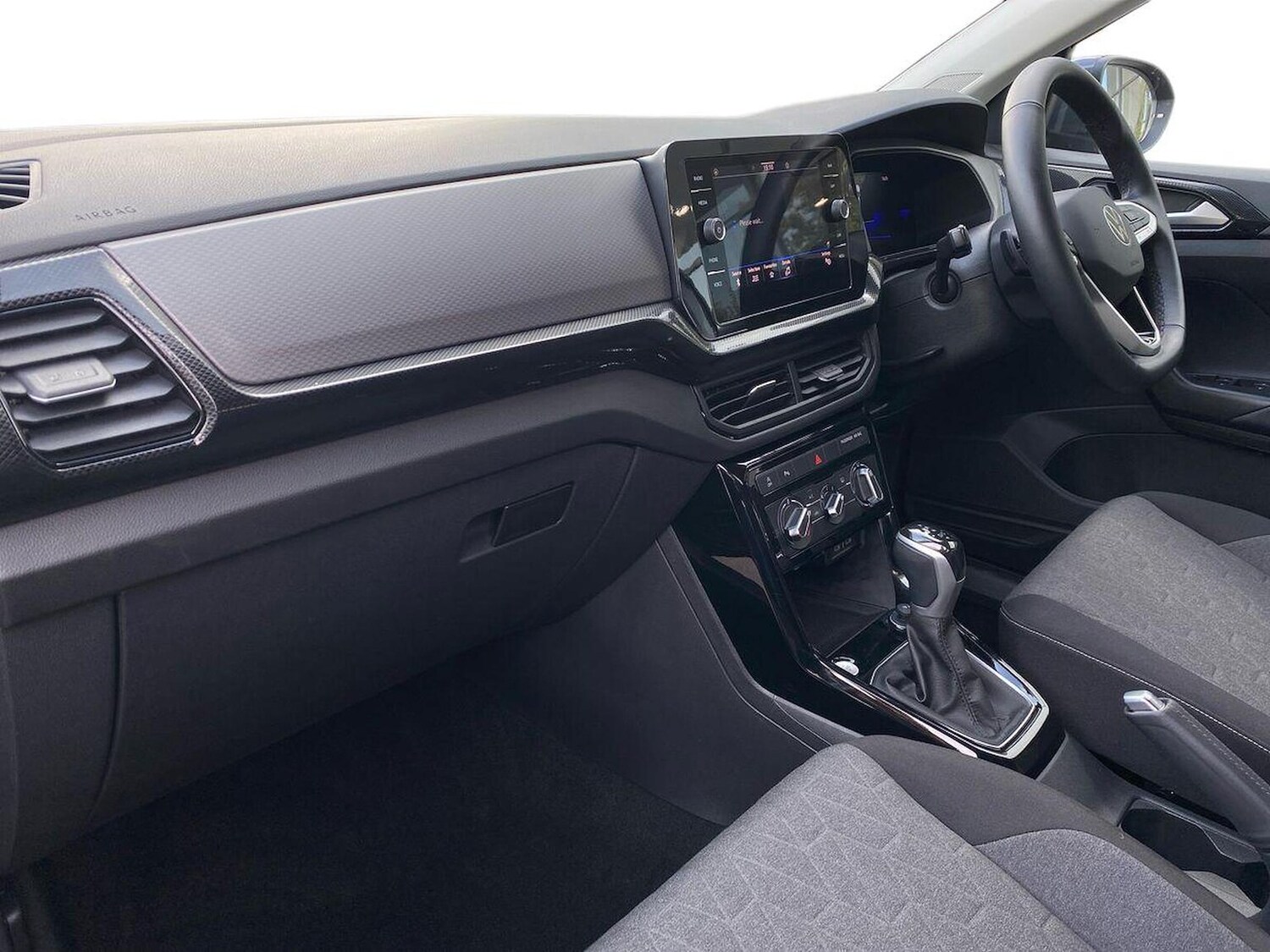Used Volkswagen T-Cross 2024 for sale - 76177180: Photo 6