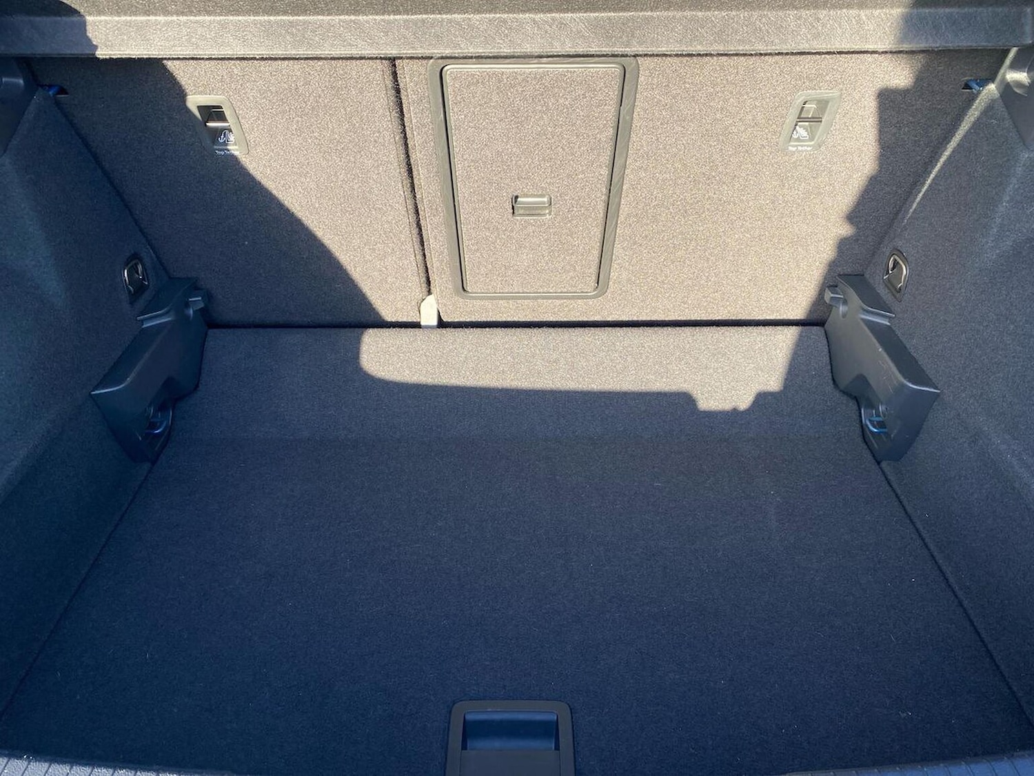 Used Volkswagen T-Roc 2020 for sale - 76778309: Photo 11