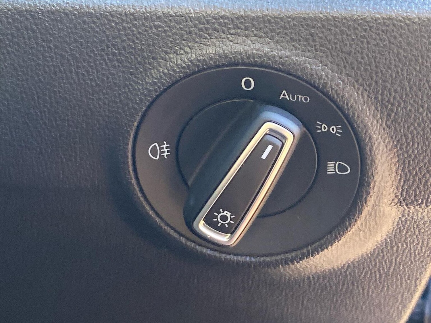 Used Volkswagen T-Roc 2020 for sale - 76778309: Photo 14