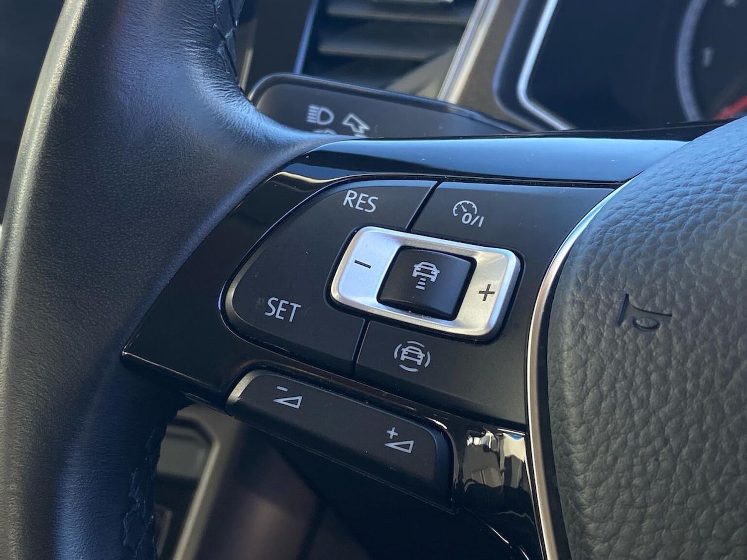 Used Volkswagen T-Roc 2020 for sale - 76778309: Photo 18