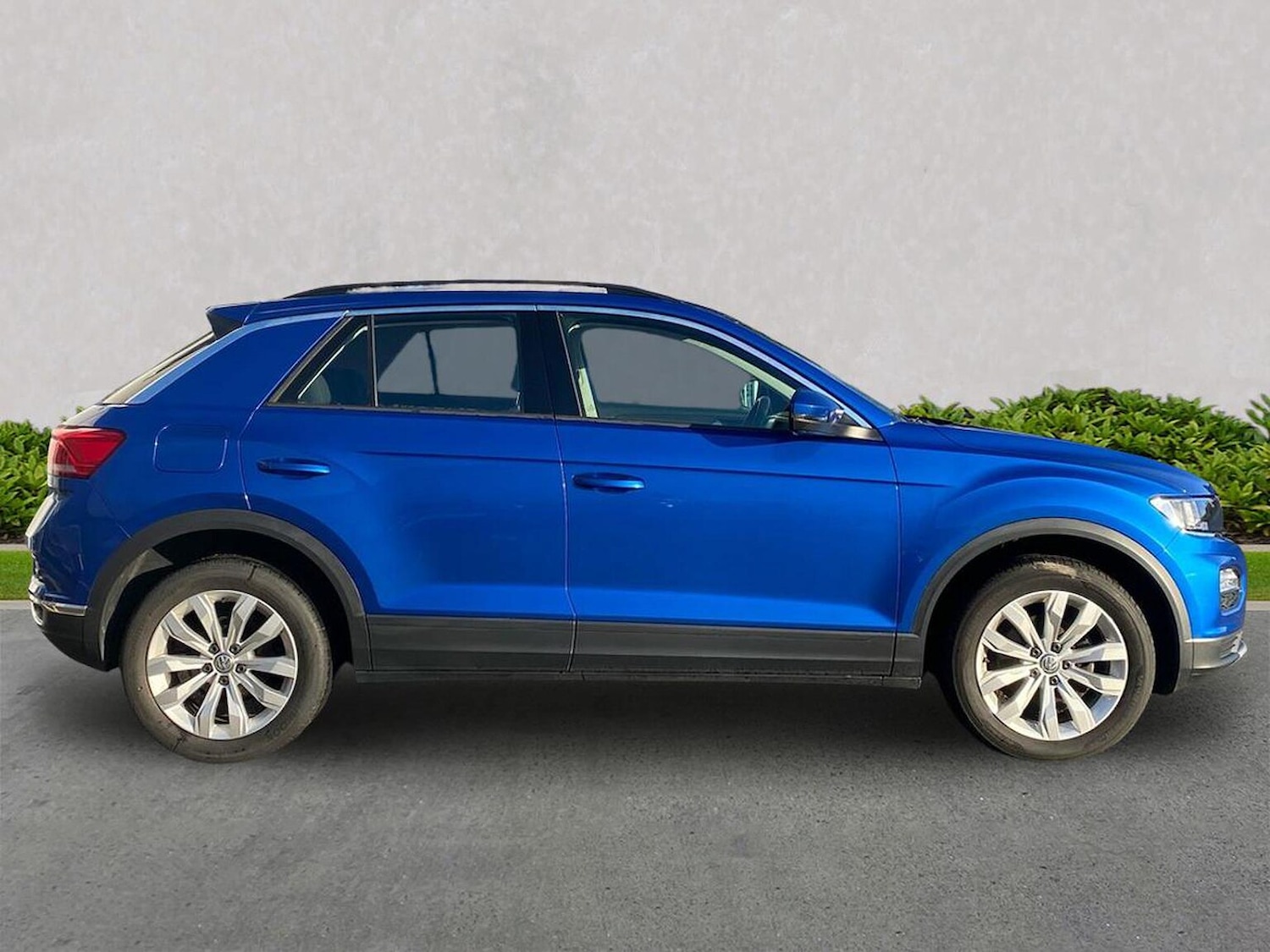Used Volkswagen T-Roc 2020 for sale - 76778309: Photo 3