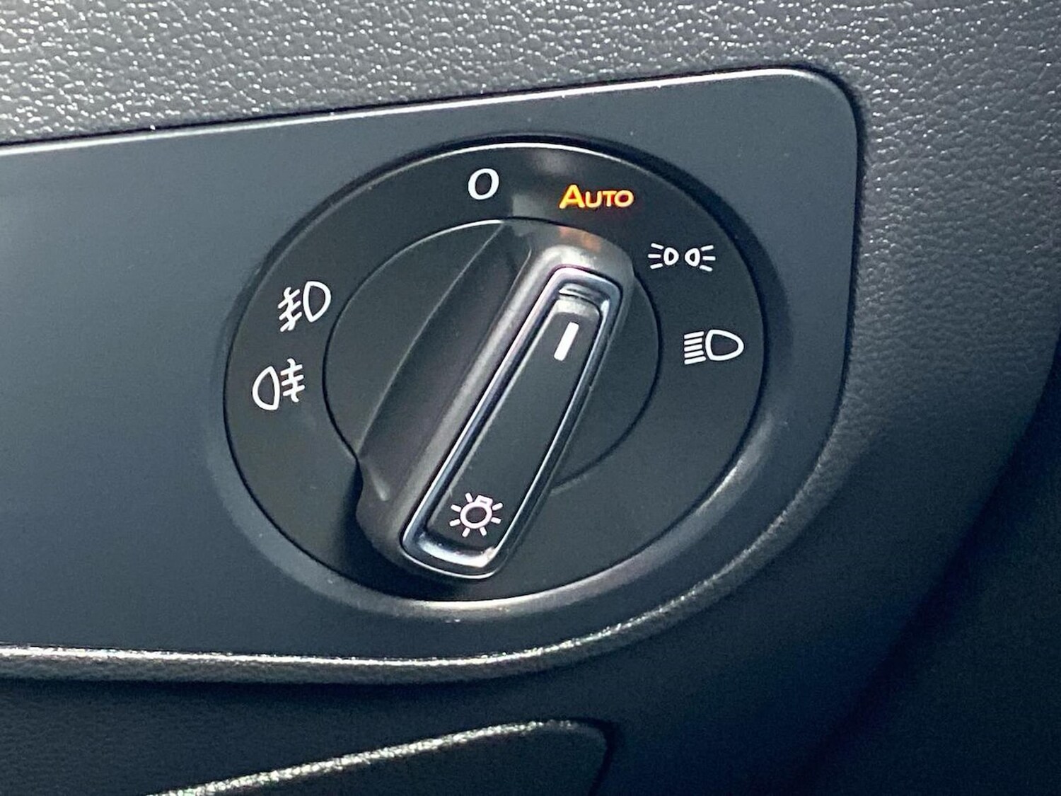 Used Volkswagen Tiguan 2018 for sale - 78195773: Photo 16