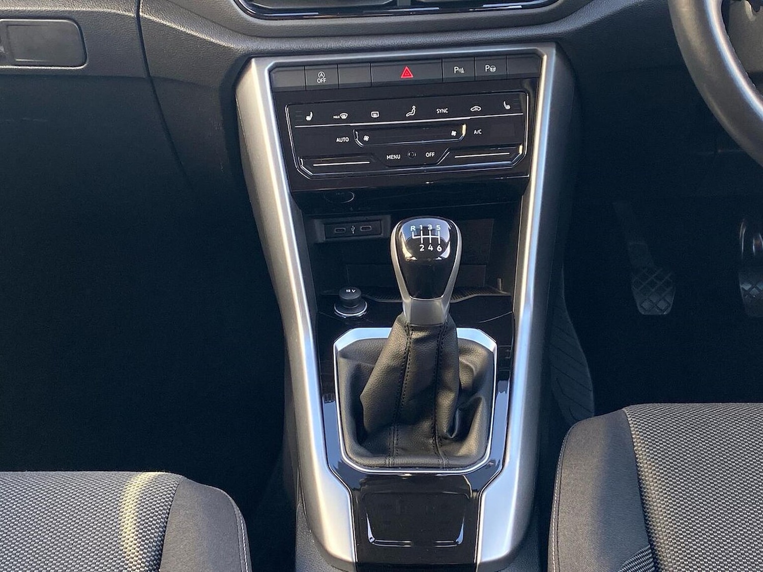 Used Volkswagen T-Roc 2022 for sale - 76599040: Photo 10