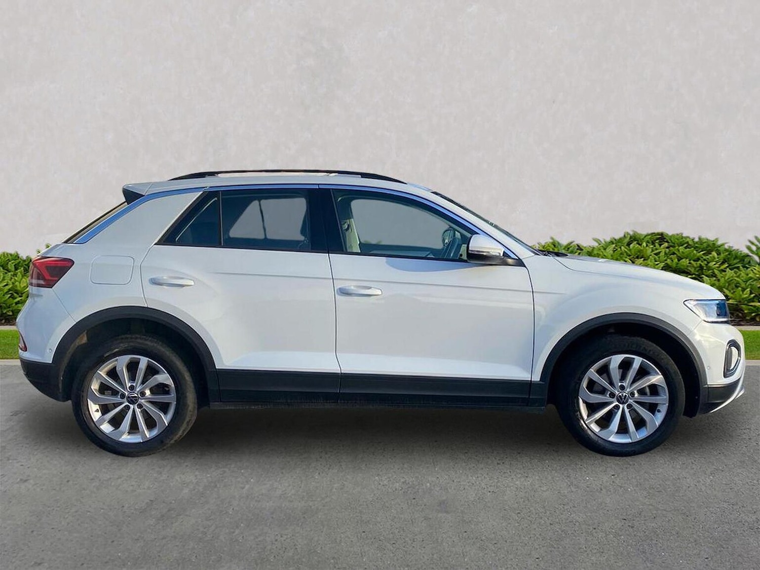 Used Volkswagen T-Roc 2022 for sale - 76599040: Photo 3