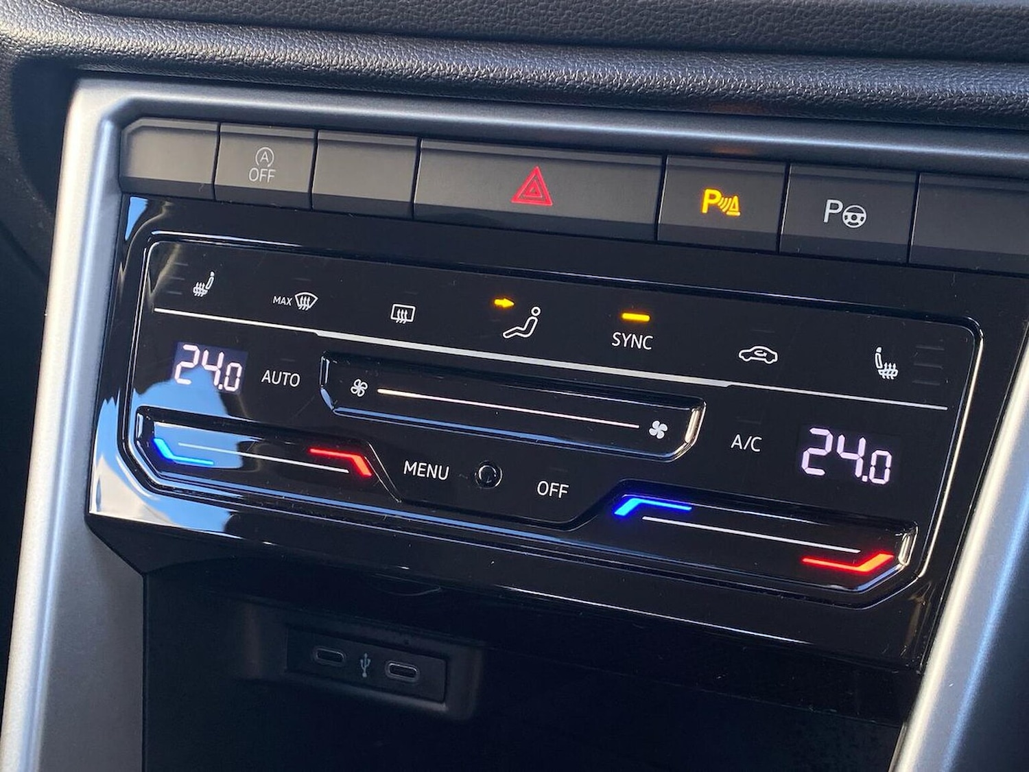 Used Volkswagen T-Roc 2022 for sale - 76599040: Photo 9