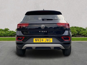 Used Volkswagen T-Roc 2024 for sale - 78470170: Photo