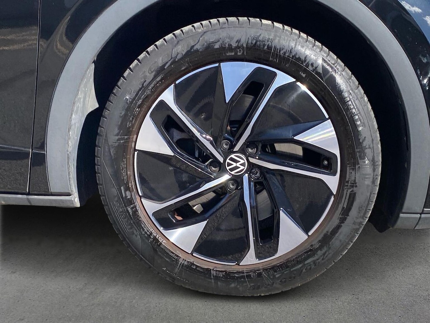 Used Volkswagen ID.5 2023 for sale - 76027553: Photo 6