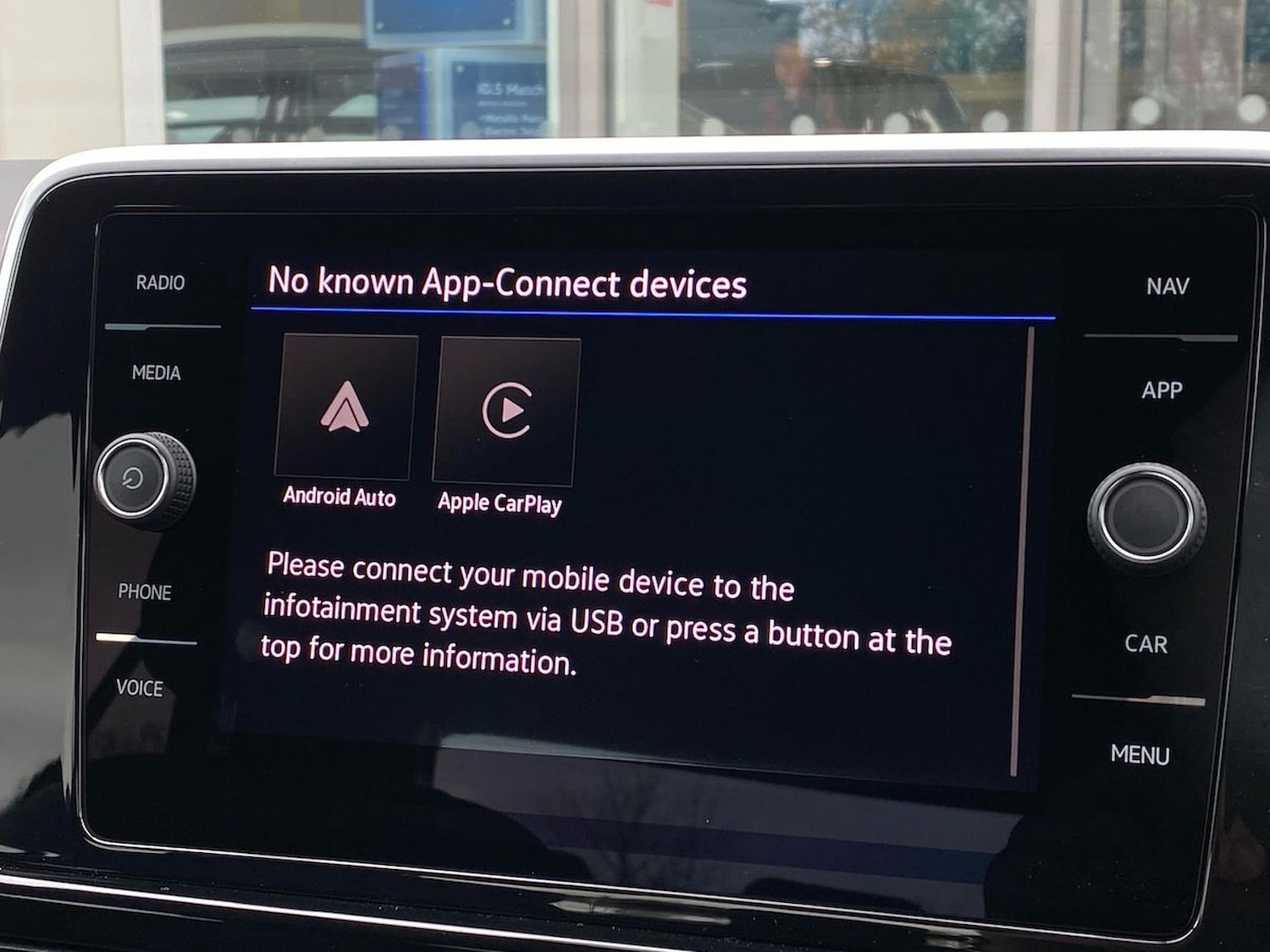 Used Volkswagen T-Roc 2025 for sale - 76464682: Photo 25