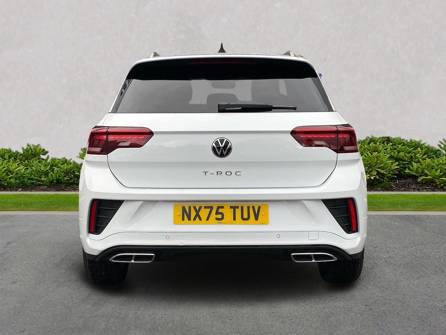 Used Volkswagen T-Roc 2025 for sale - 76464682: Photo 4