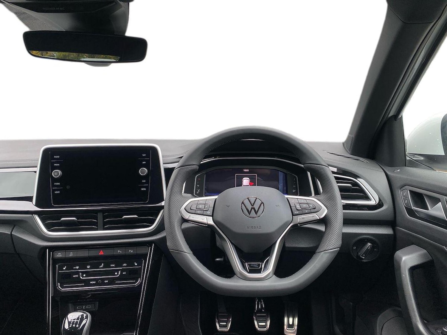 Used Volkswagen T-Roc 2025 for sale - 76464682: Photo 9