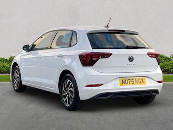 Used Volkswagen Polo 2025 for sale - 76237008: Photo