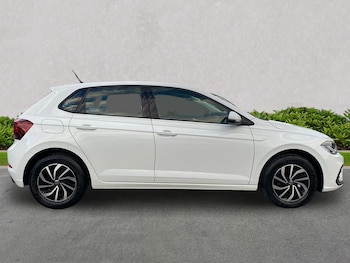 Used Volkswagen Polo 2025 for sale - 76237008: Photo