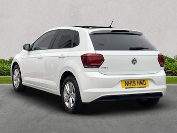 Used Volkswagen Polo 2019 for sale - 76114366: Photo 2