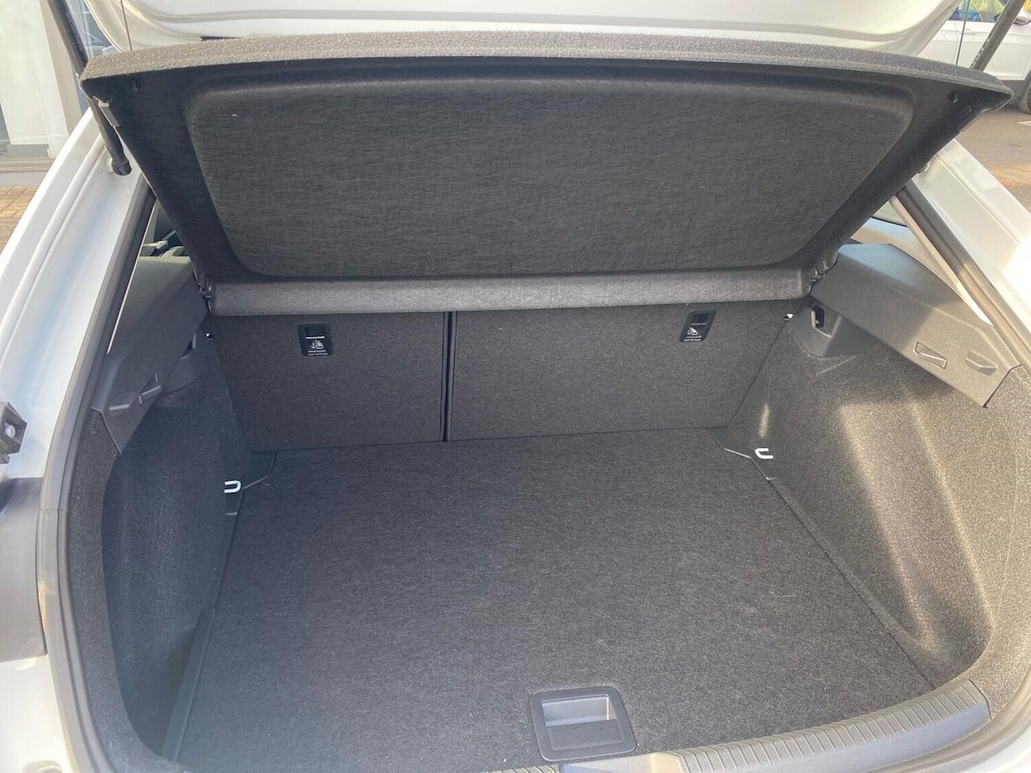 Used Volkswagen Taigo 2024 for sale - 78195619: Photo 14