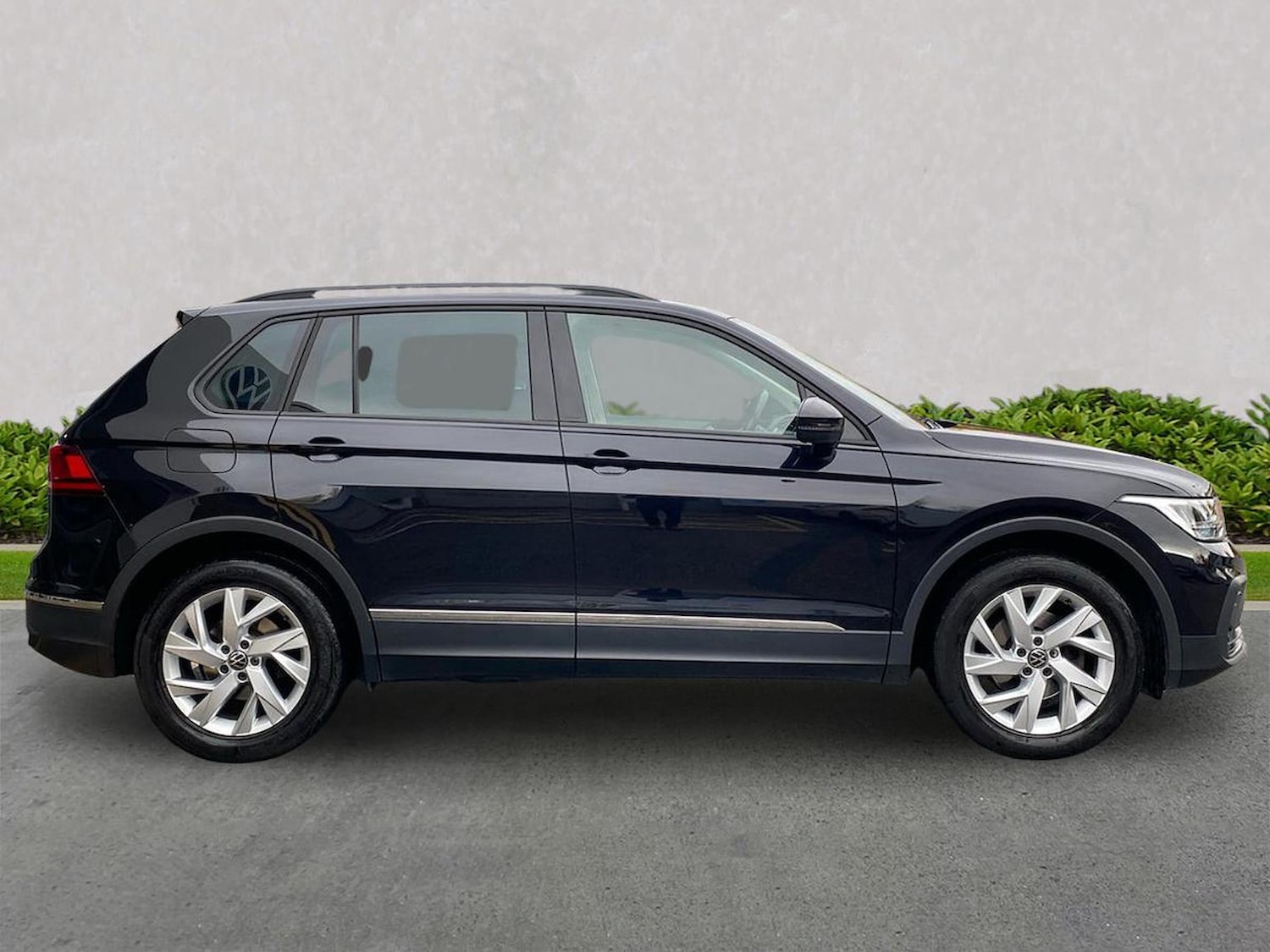 Used Volkswagen Tiguan 2022 for sale - 76464679: Photo 3