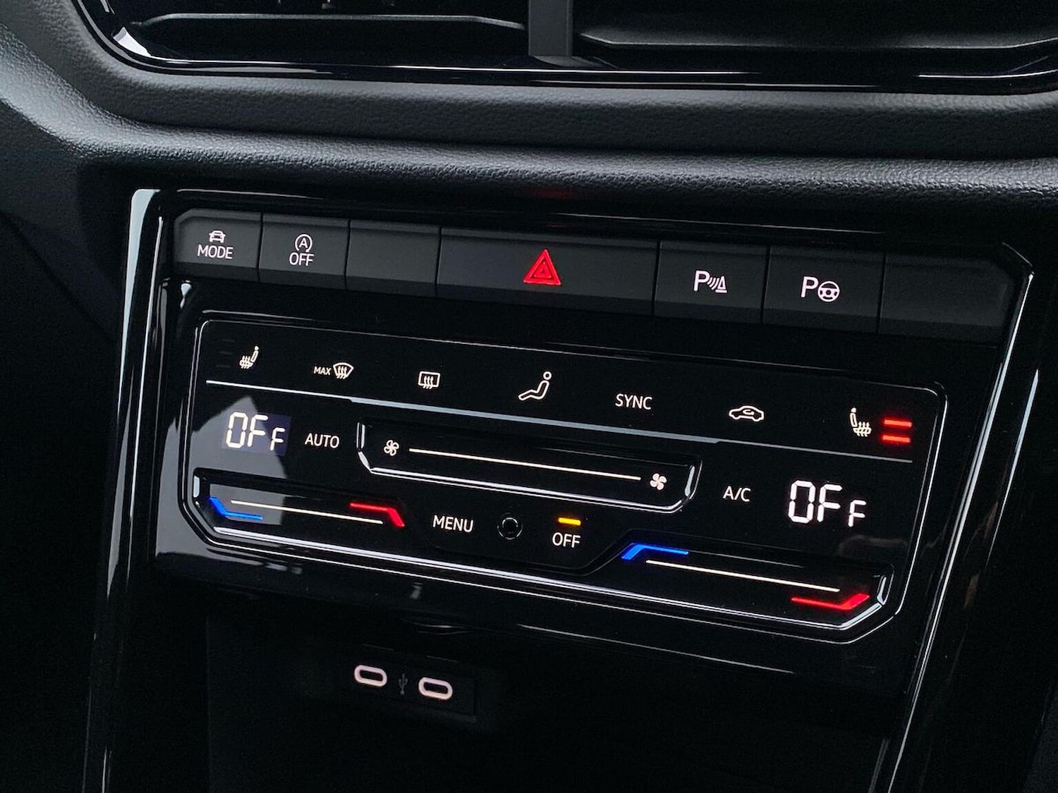 Used Volkswagen T-Roc 2025 for sale - 77078032: Photo 12