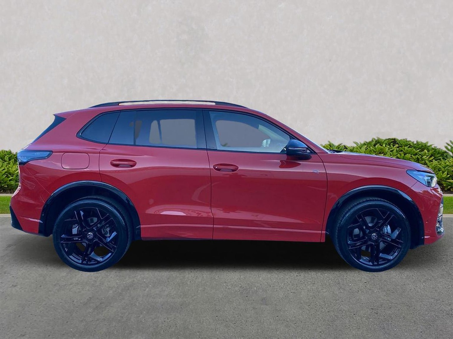 Used Volkswagen Tiguan 2025 for sale - 75994923: Photo 3