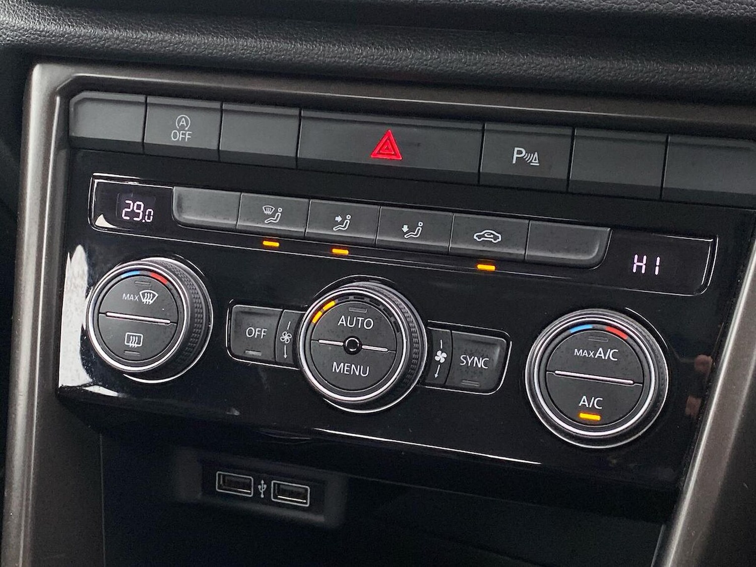 Used Volkswagen T-Roc 2019 for sale - 77059821: Photo 14