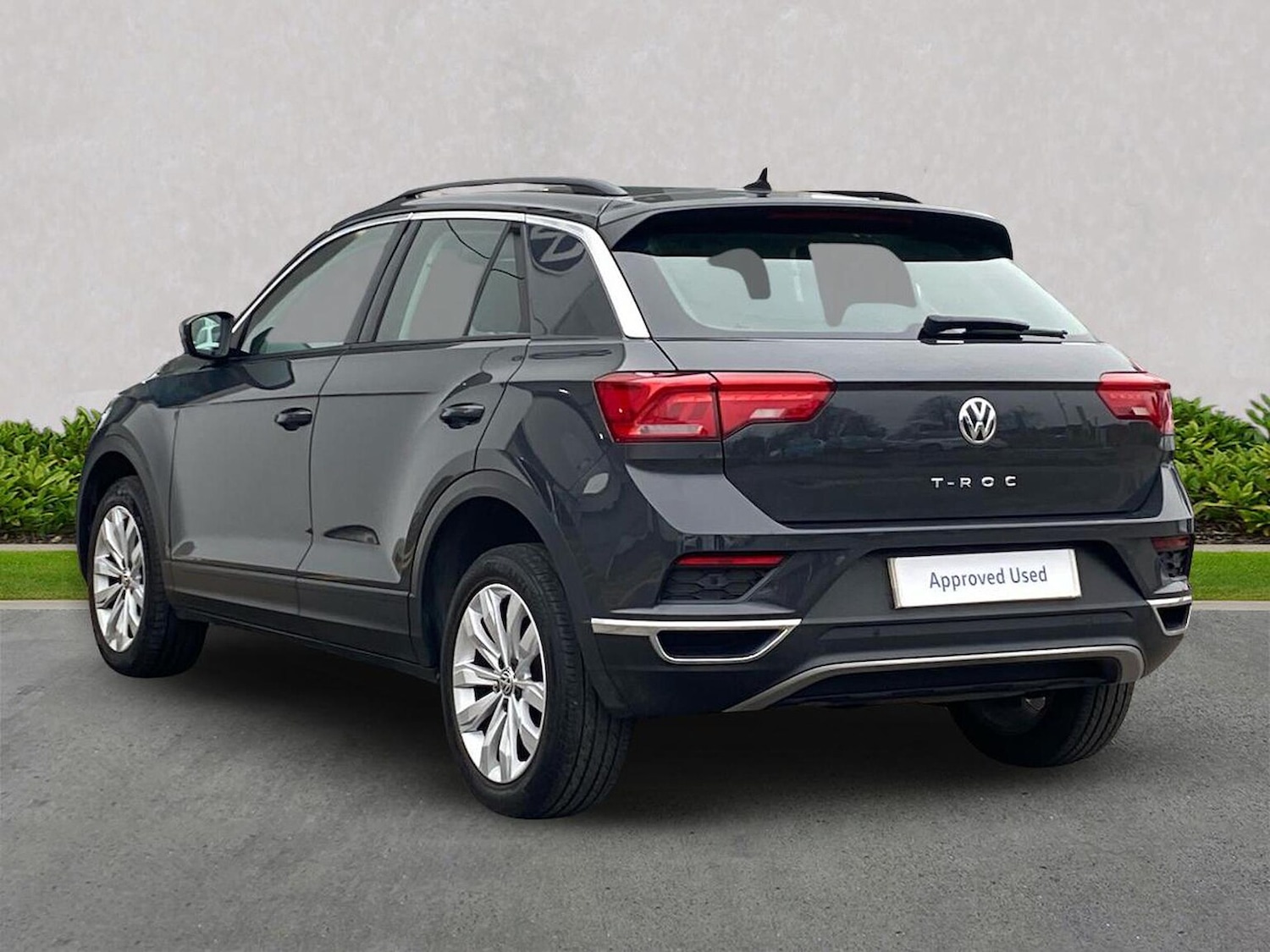 Used Volkswagen T-Roc 2019 for sale - 77059821: Photo 2