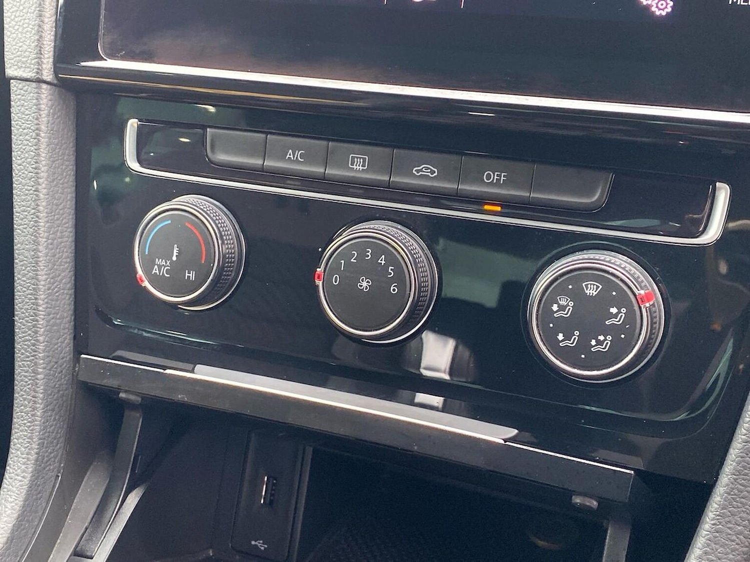 Used Volkswagen Golf 2019 for sale - 76107189: Photo 12