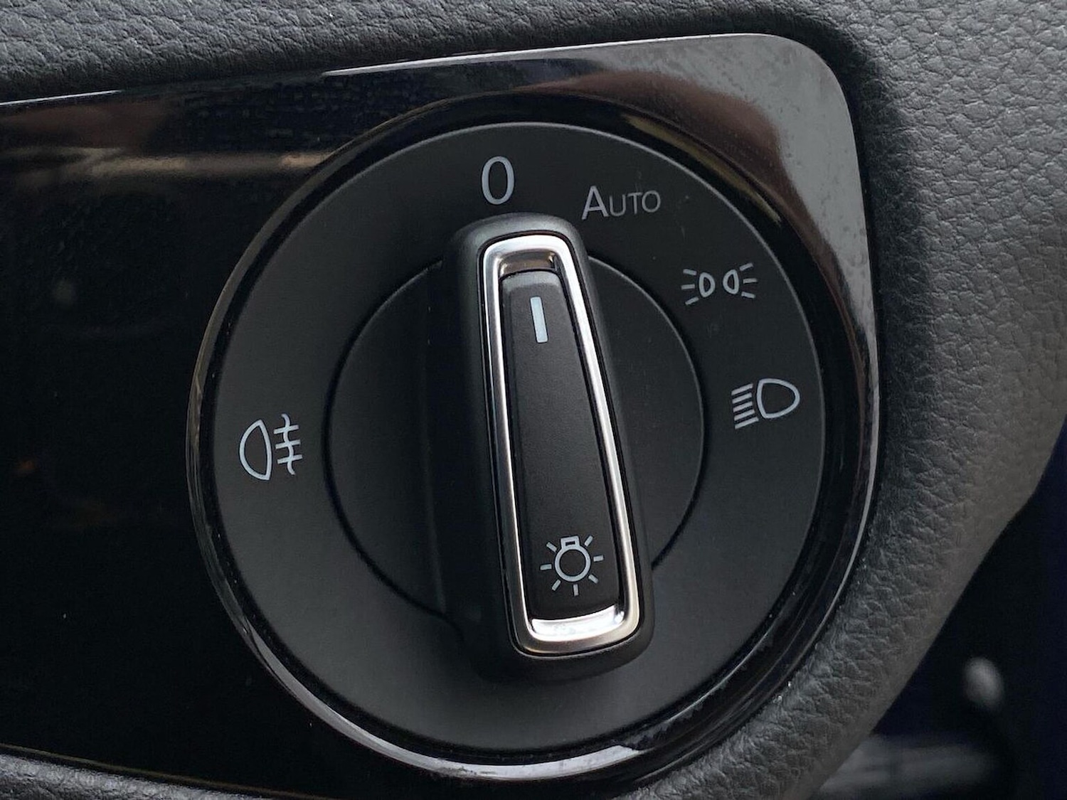 Used Volkswagen Golf 2019 for sale - 76107189: Photo 22