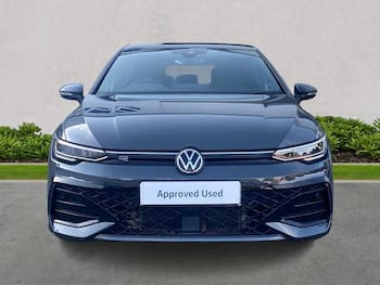 Used Volkswagen Golf 2025 for sale - 79501020: Photo