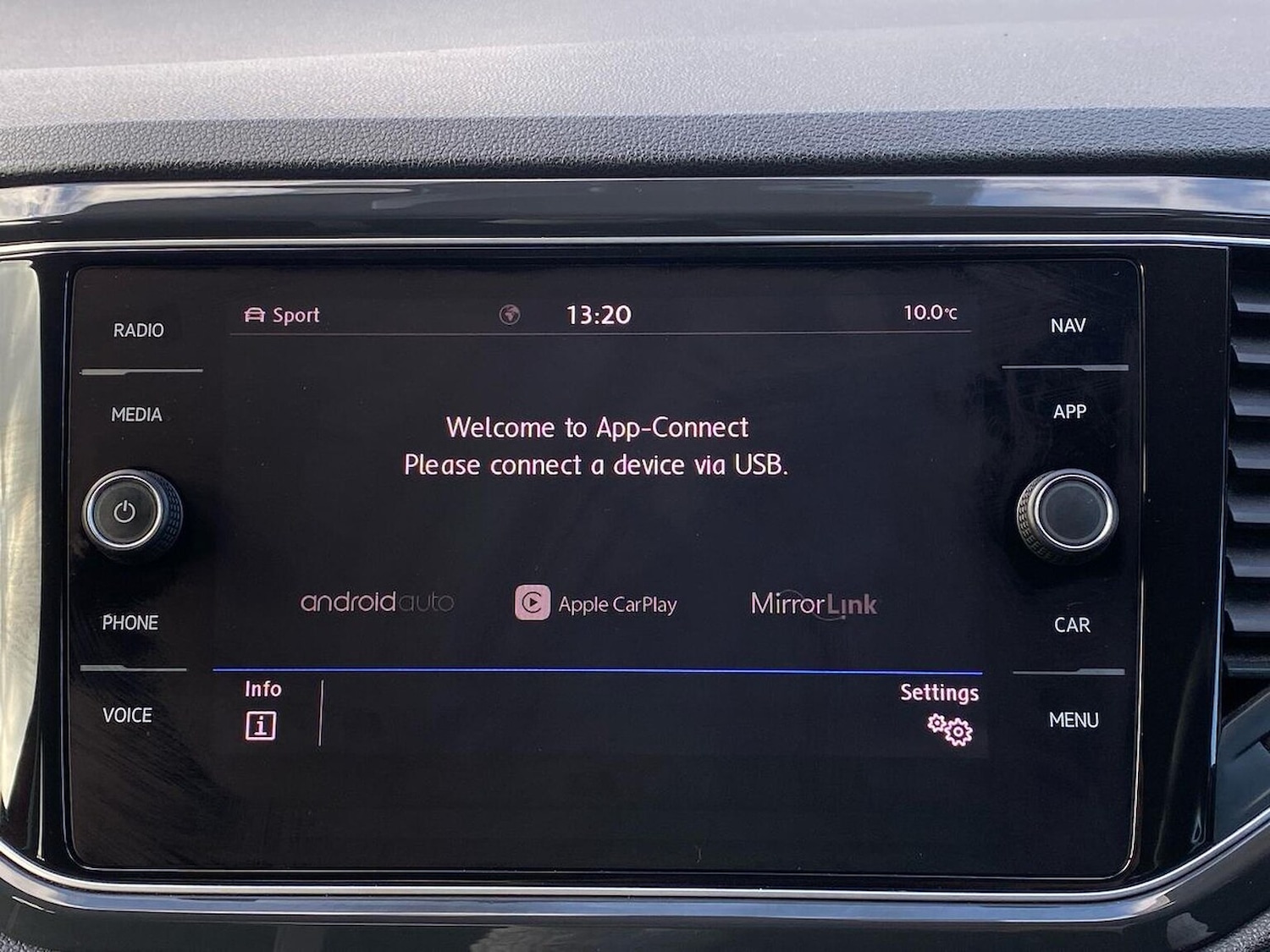 Used Volkswagen T-Roc 2018 for sale - 78139593: Photo 22