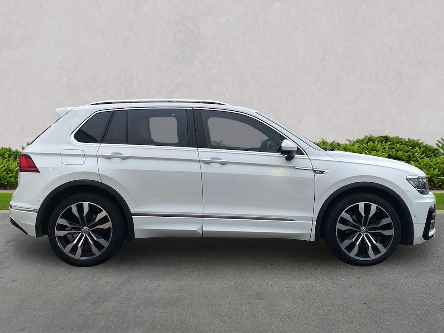 Used Volkswagen Tiguan 2020 for sale - 77033482: Photo 3