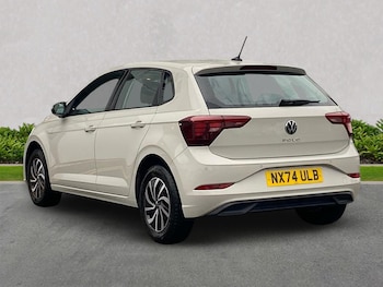 Used Volkswagen Polo 2024 for sale - 76920071: Photo