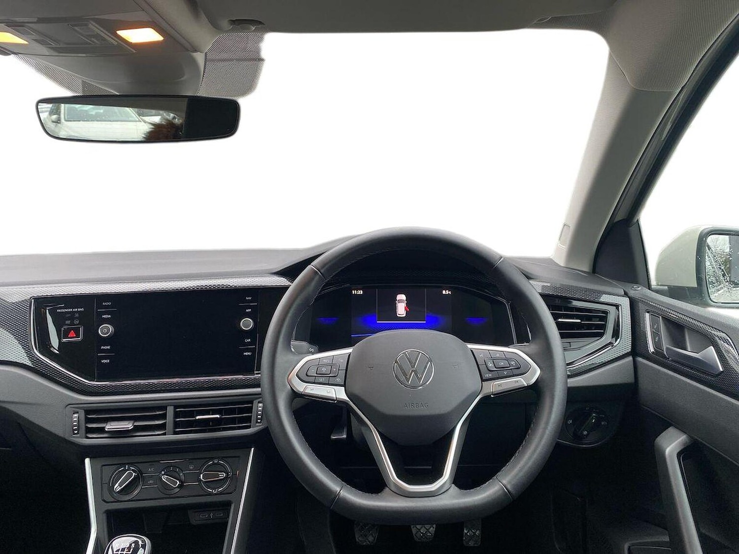 Used Volkswagen Polo 2024 for sale - 76920071: Photo 9