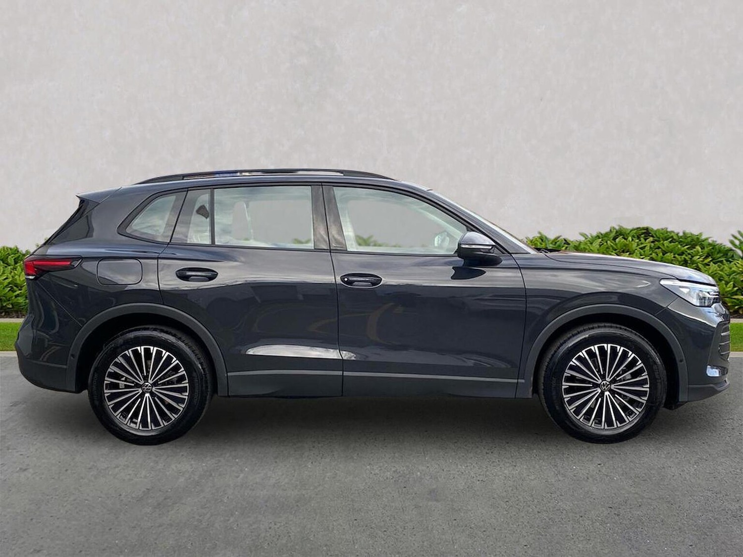 Used Volkswagen Tiguan 2026 for sale - 77888634: Photo 3