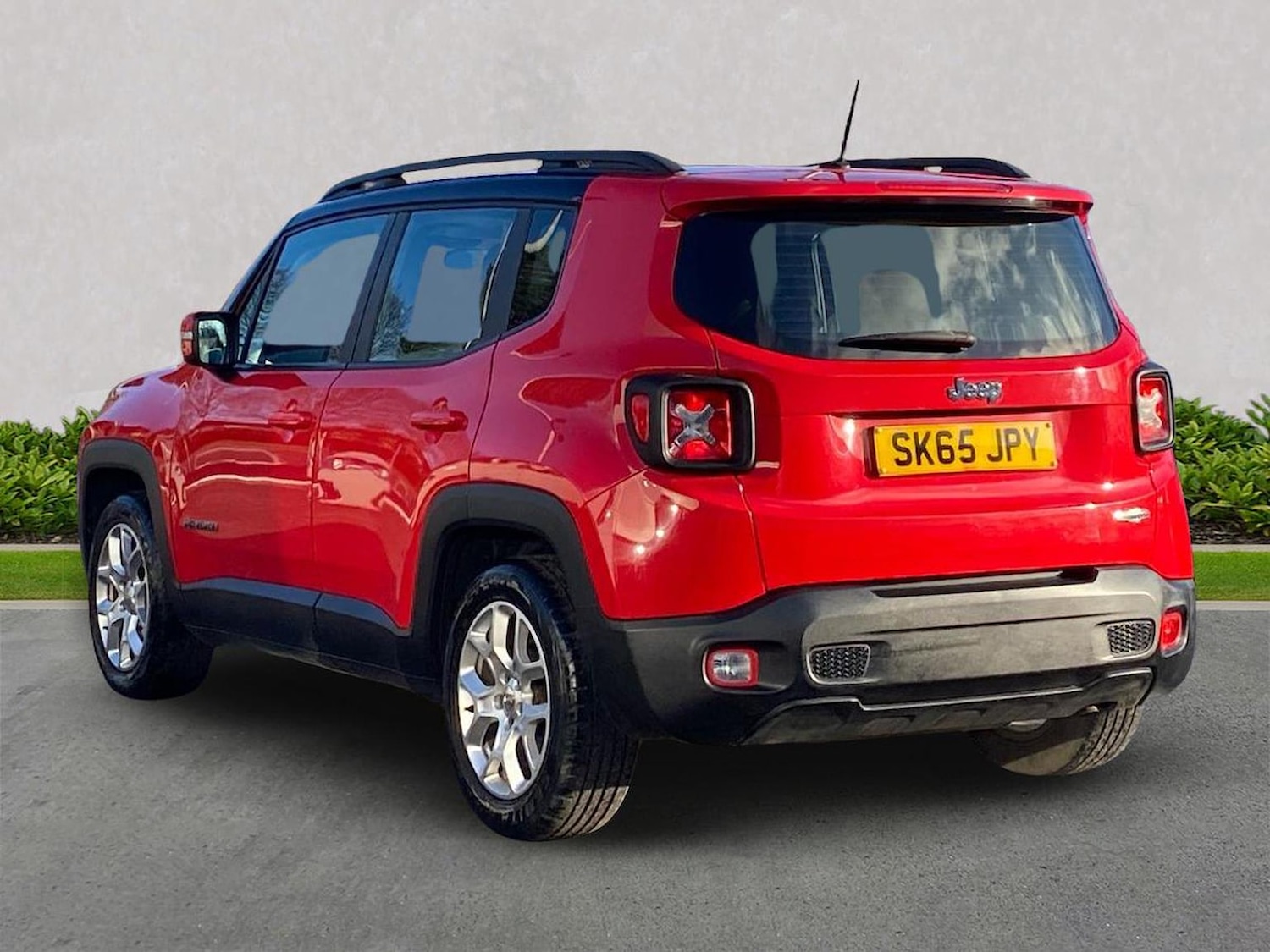 Used Jeep Renegade 2015 for sale - 76791855: Photo 2