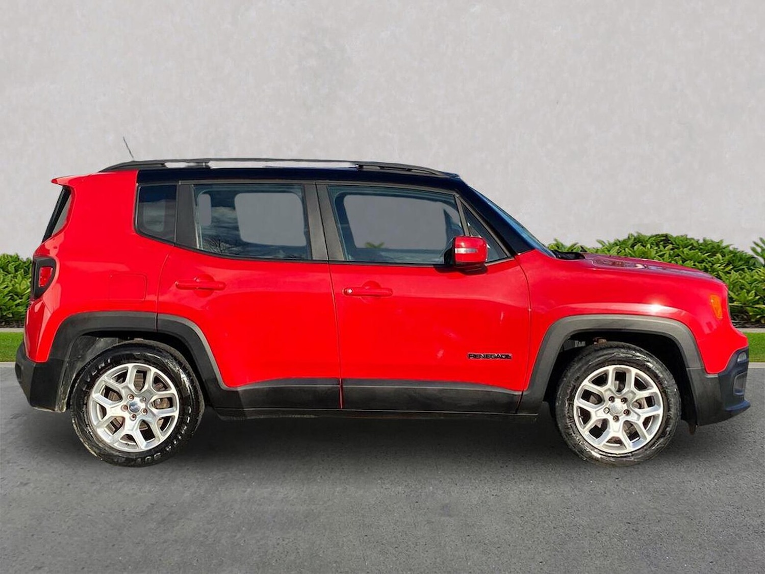 Used Jeep Renegade 2015 for sale - 76791855: Photo 3