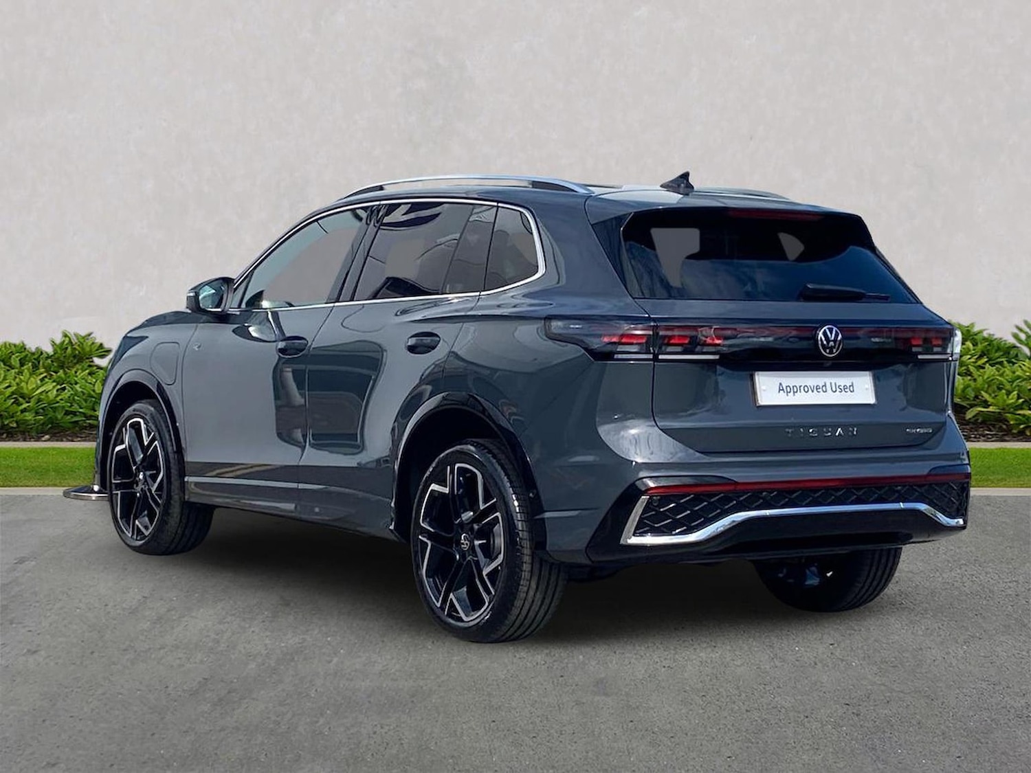 Used Volkswagen Tiguan 2026 for sale - 78195703: Photo 2