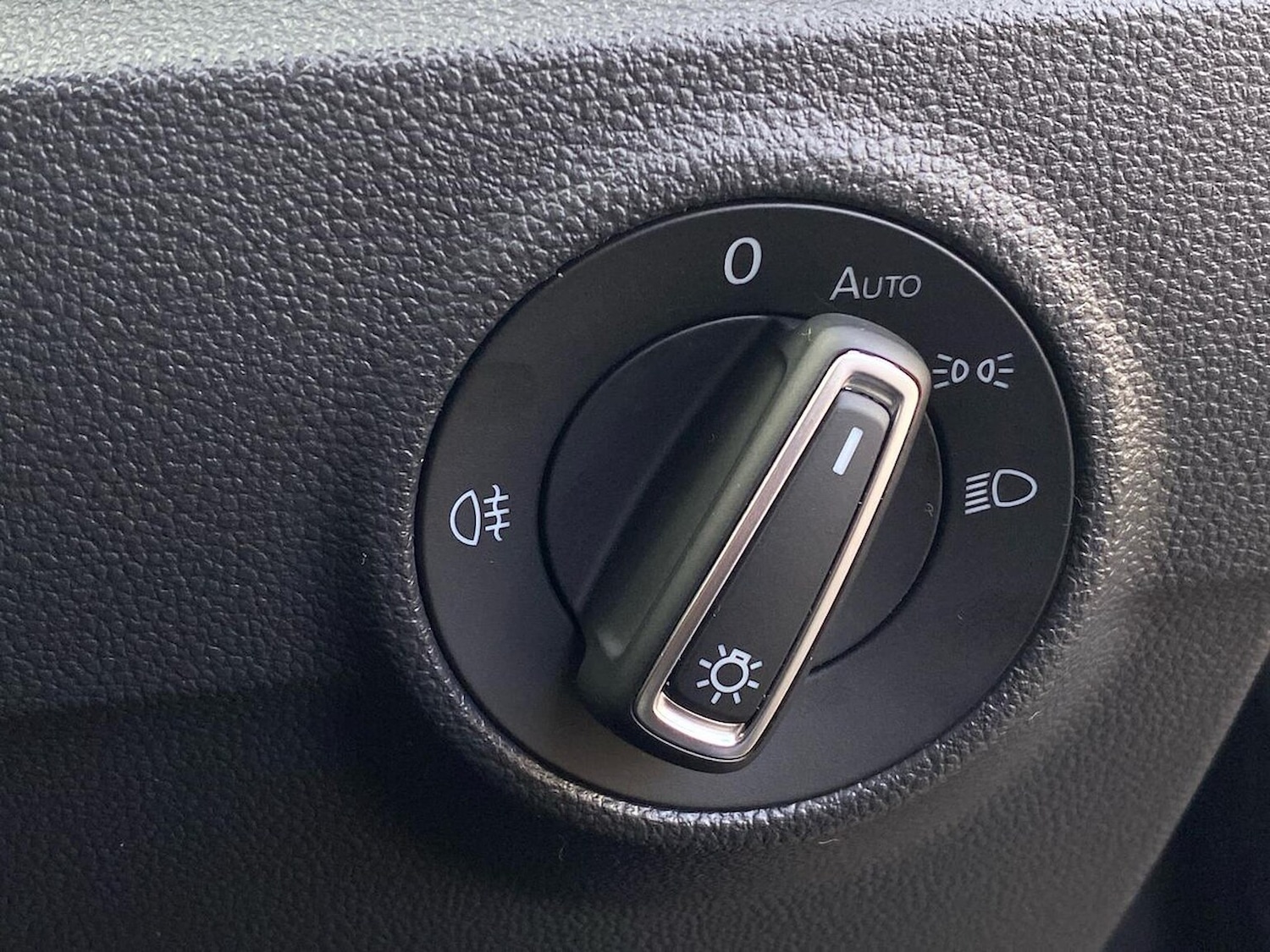 Used Volkswagen T-Roc 2021 for sale - 76846102: Photo 14