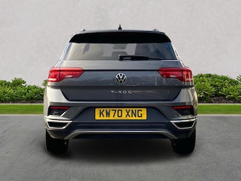 Used Volkswagen T-Roc 2021 for sale - 76846102: Photo