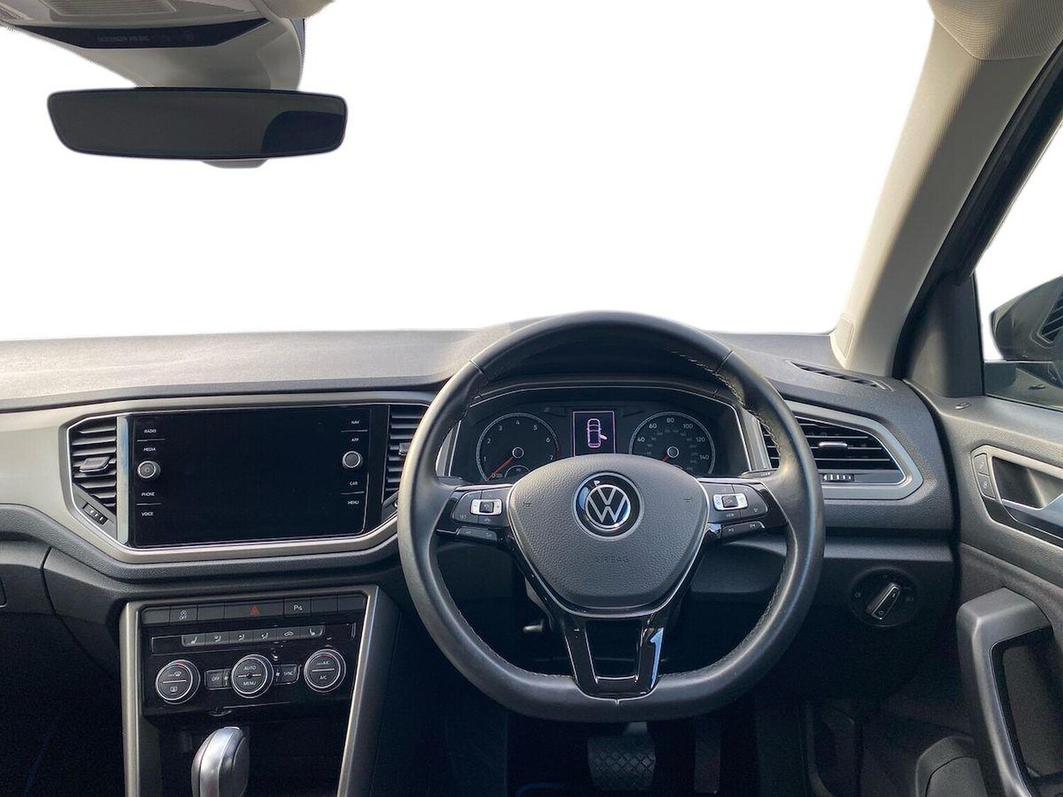 Used Volkswagen T-Roc 2021 for sale - 76846102: Photo 8