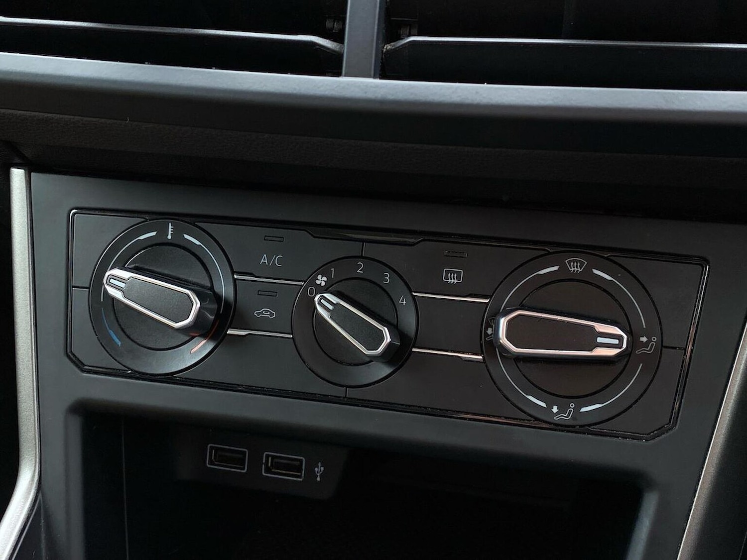 Used Volkswagen Polo 2018 for sale - 76588600: Photo 12