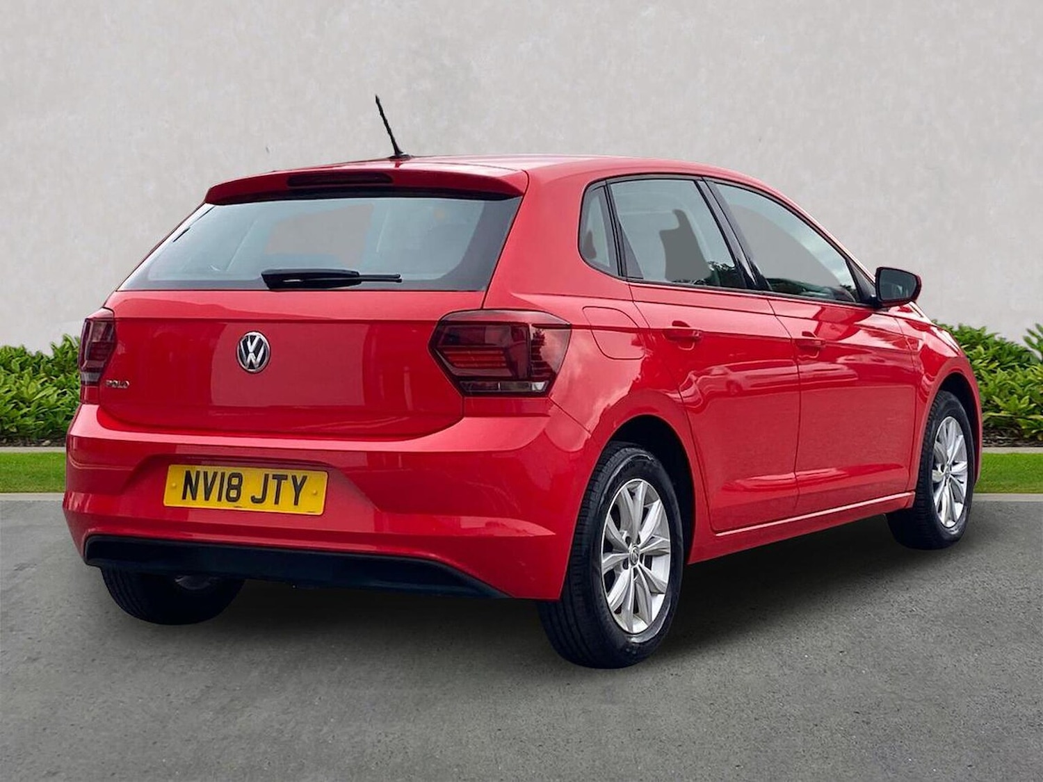 Used Volkswagen Polo 2018 for sale - 76588600: Photo 13