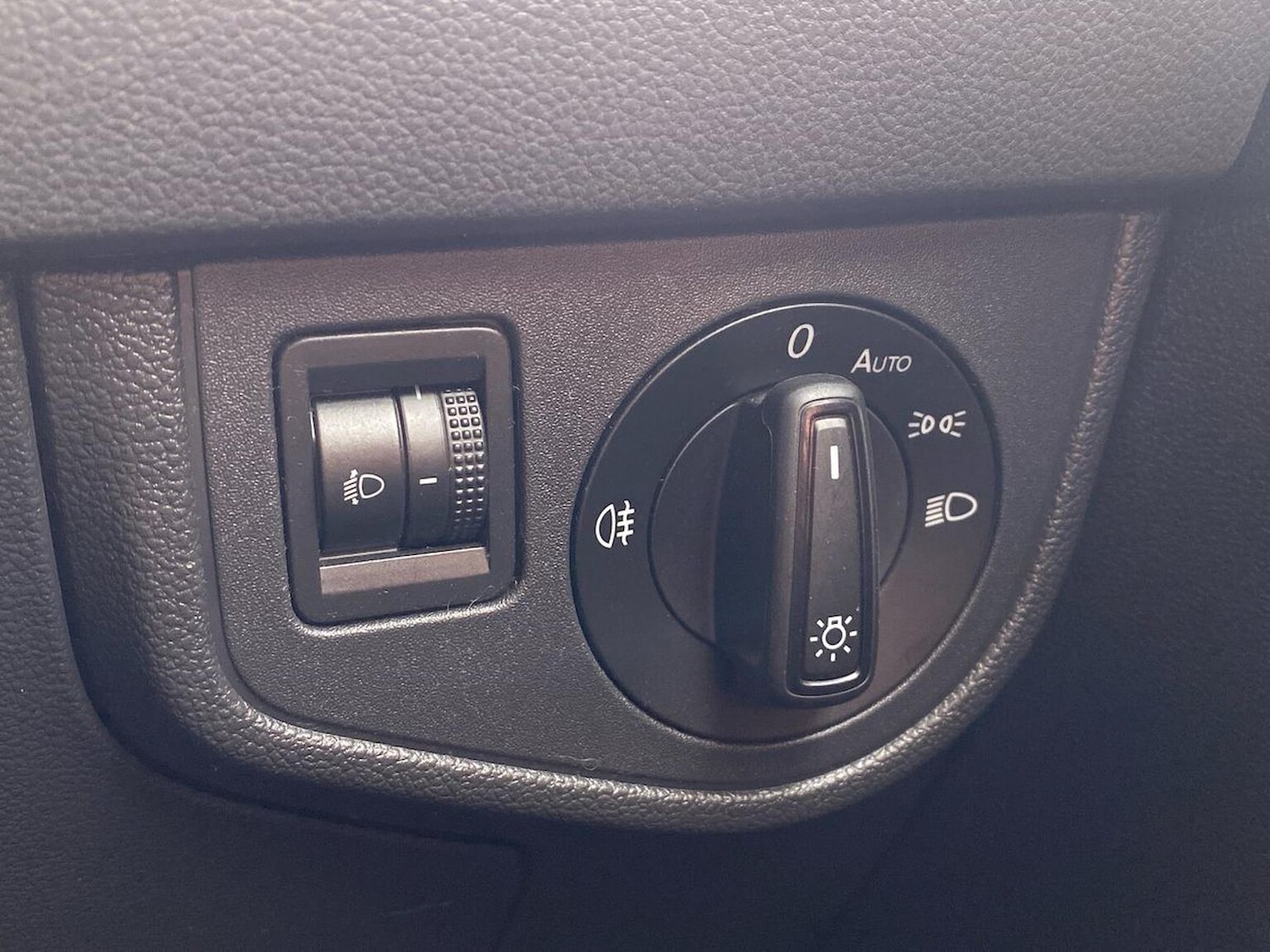 Used Volkswagen Polo 2018 for sale - 76588600: Photo 17