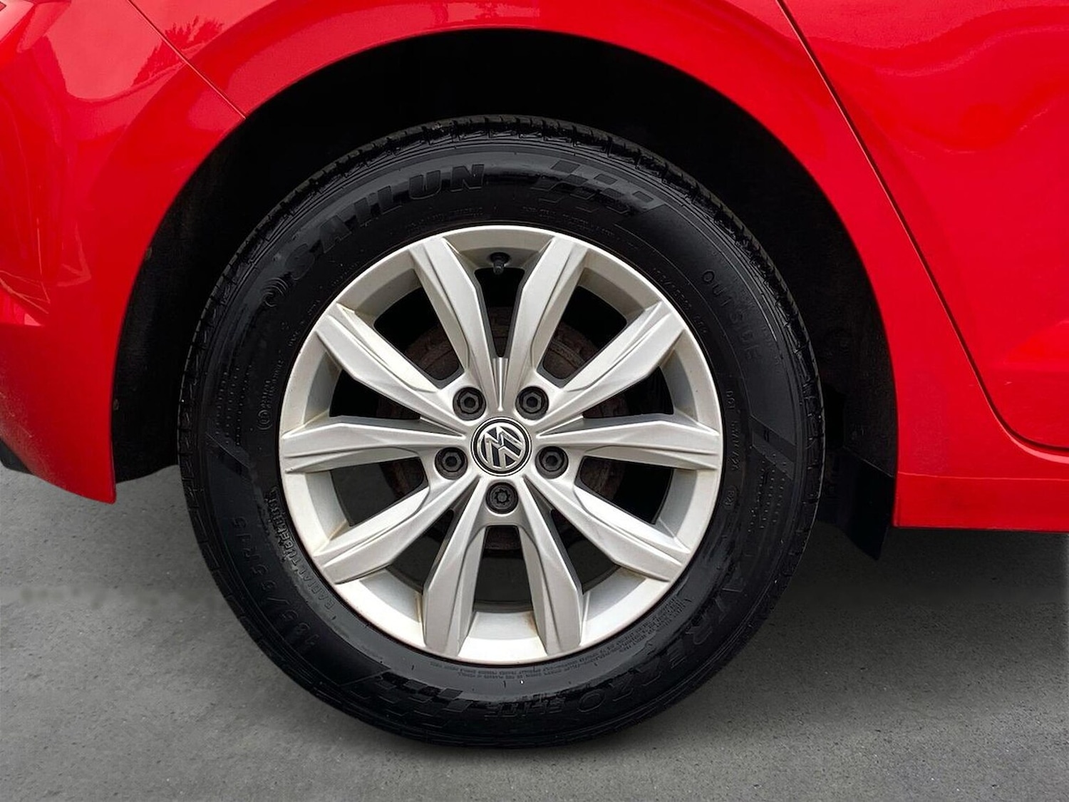 Used Volkswagen Polo 2018 for sale - 76588600: Photo 6