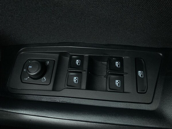 Used Volkswagen T-Roc 2022 for sale - 76030374: Photo 21