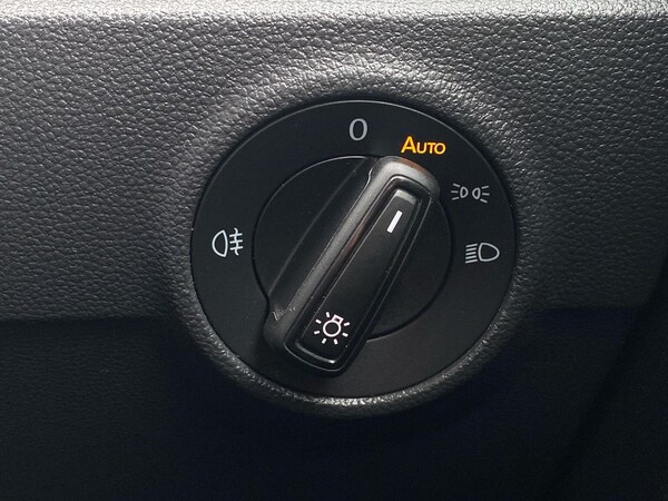 Used Volkswagen T-Roc 2022 for sale - 76030374: Photo 22