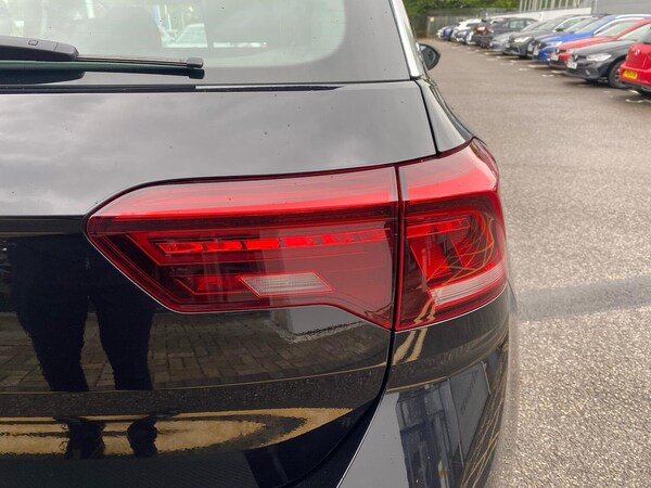 Used Volkswagen T-Roc 2022 for sale - 76030374: Photo 31