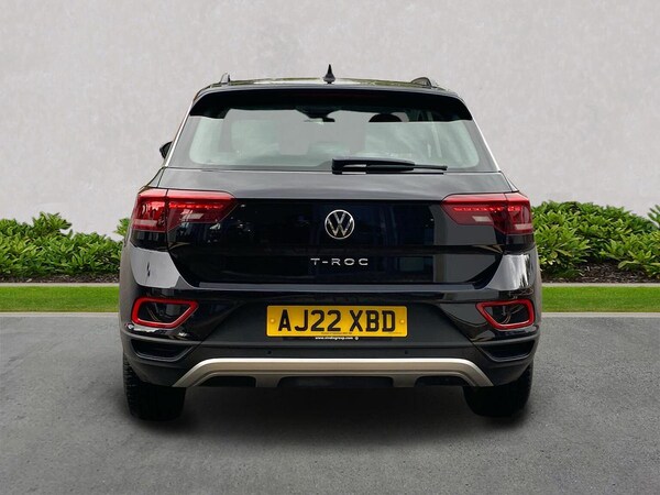 Used Volkswagen T-Roc 2022 for sale - 76030374: Photo 4