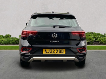 Used Volkswagen T-Roc 2022 for sale - 76030374: Photo 4