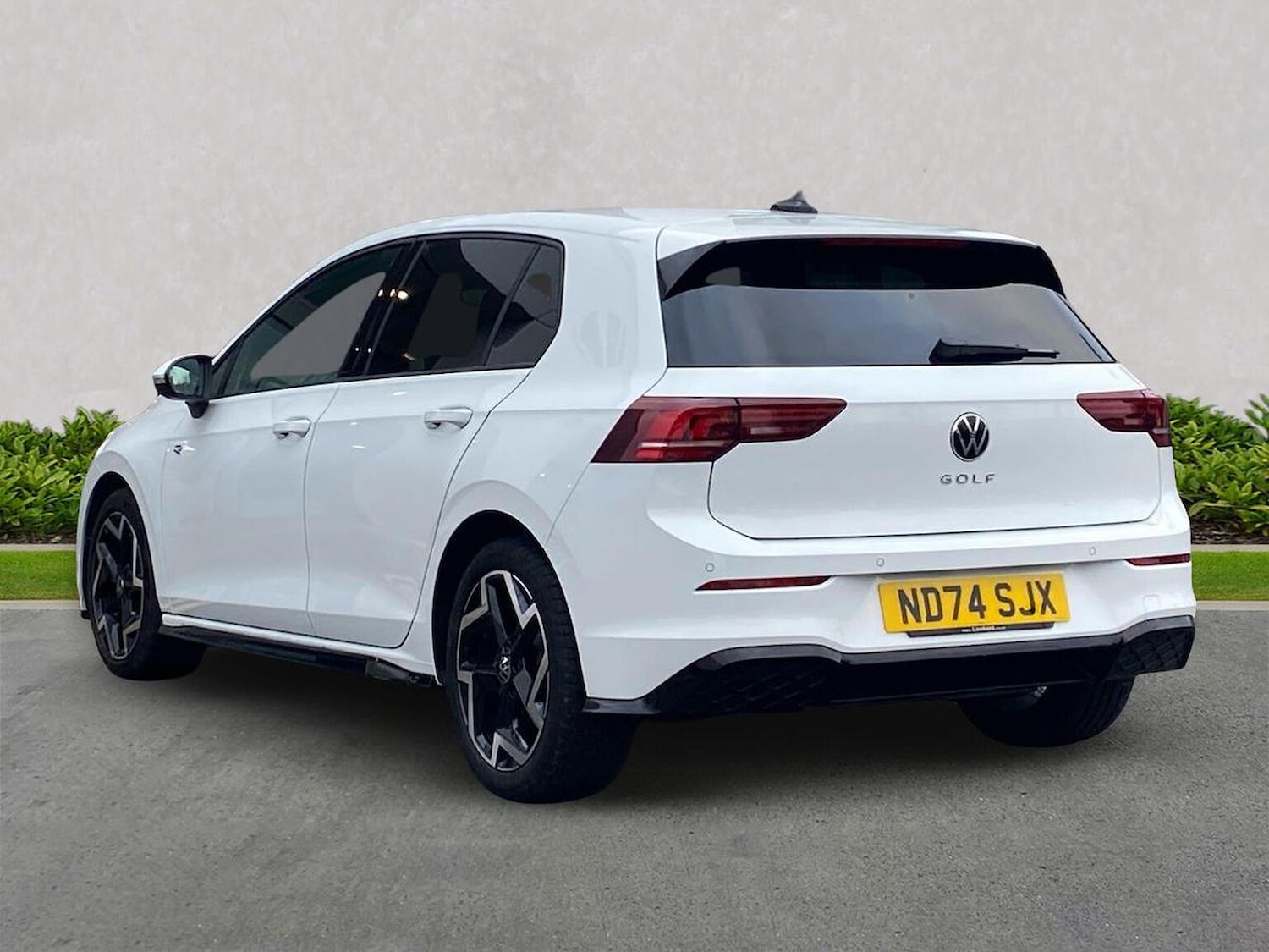 Used Volkswagen Golf 2024 for sale - 77033483: Photo 2