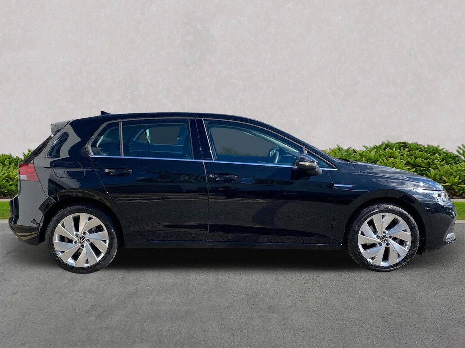 Used Volkswagen Golf 2024 for sale - 76047745: Photo 3